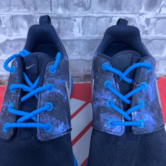 Nike Roshe Run One Obsidian Blue Silver Galaxy 599728-402 Youth Size 6Y New - Picture 4 of 8